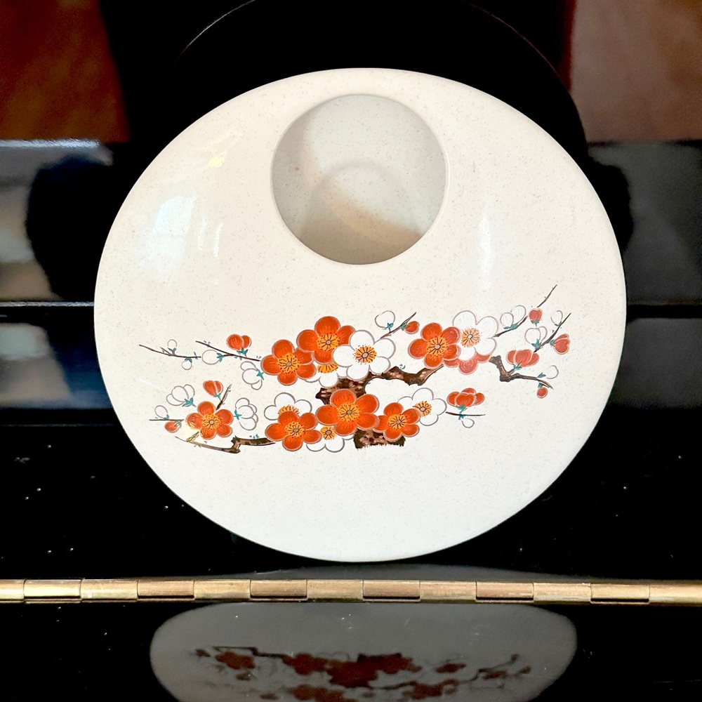 Ikebana vase By Arita